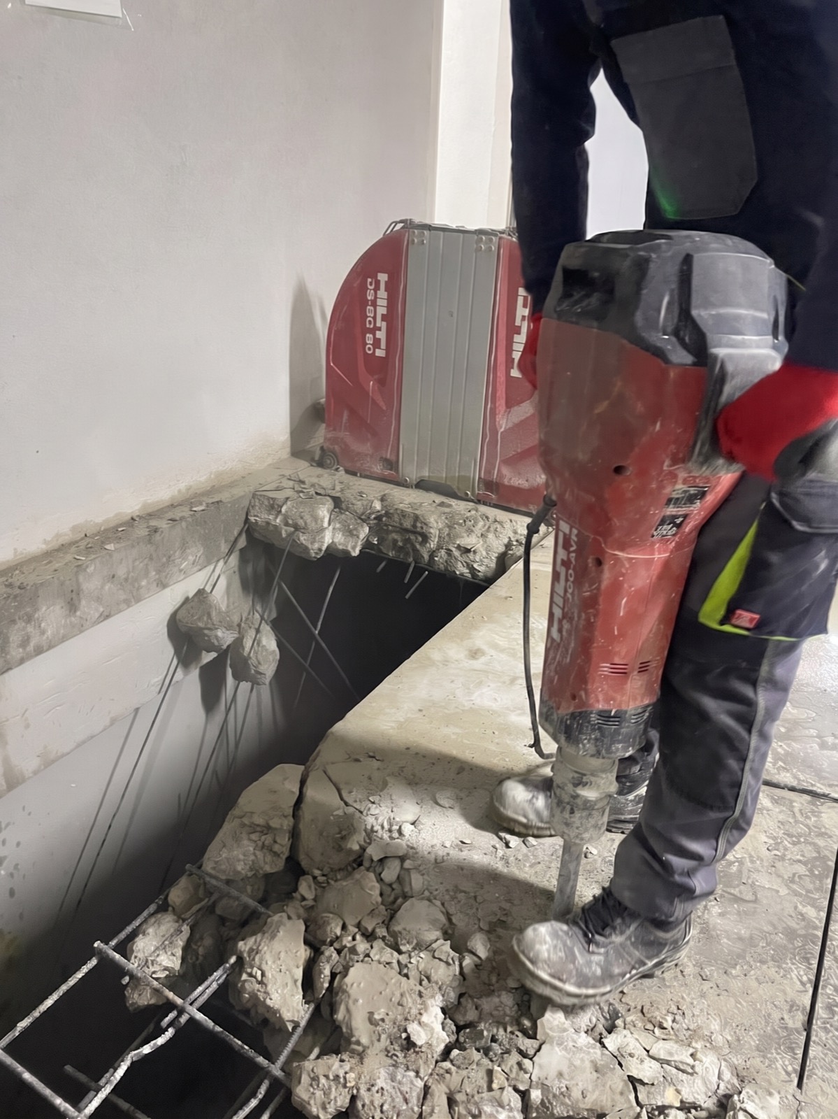 Thyrje e Betonit betoni nga Diamanti Teknik në Kosovë